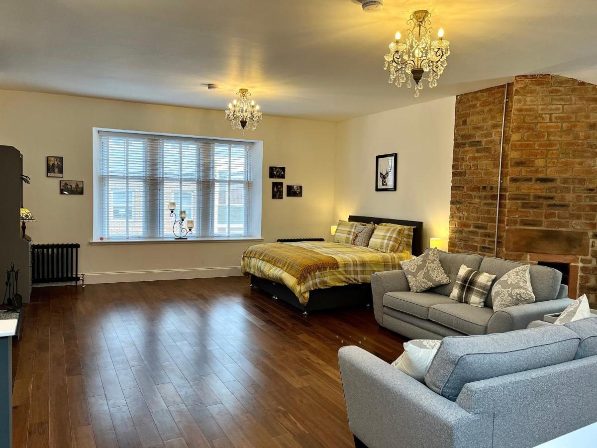 The Bards Loft, Large Studio Apartment 艾尔 外观 照片