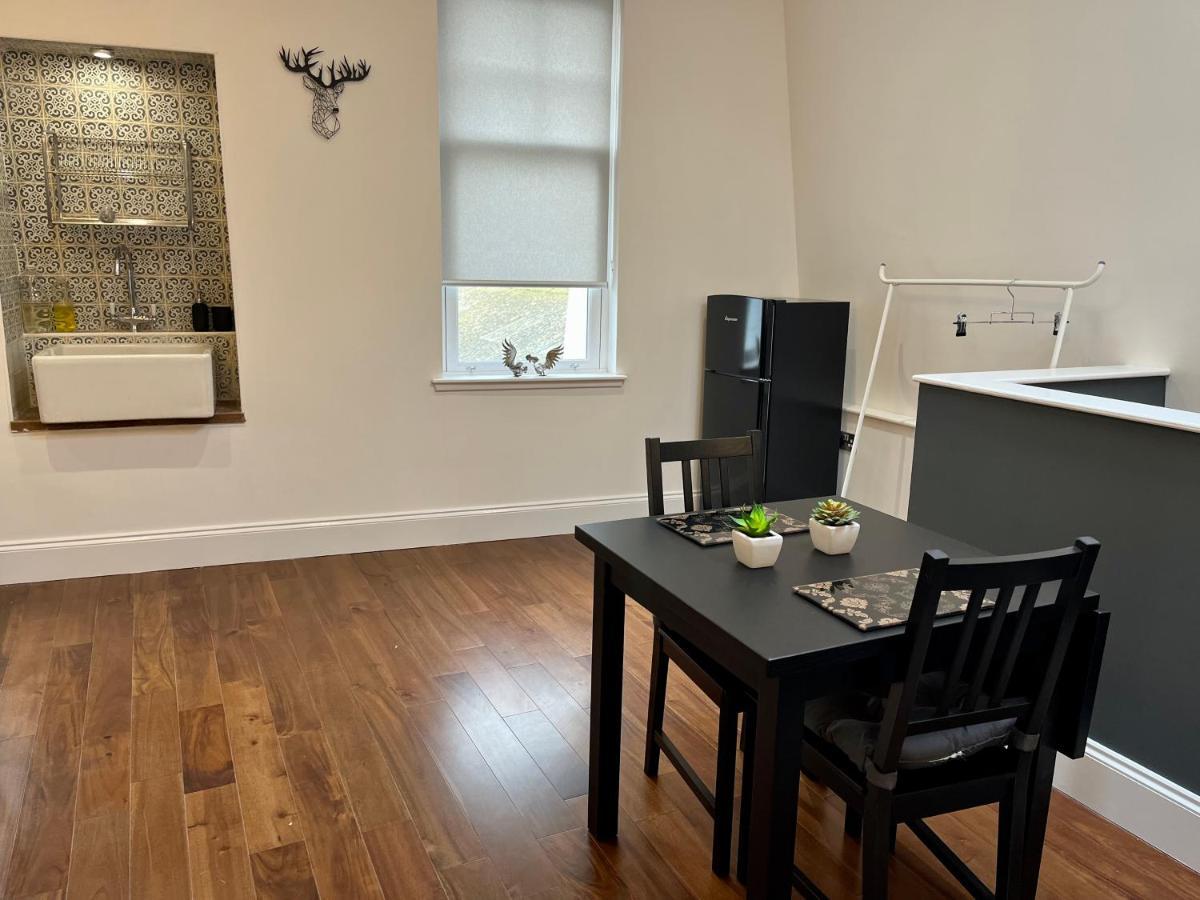 The Bards Loft, Large Studio Apartment 艾尔 外观 照片