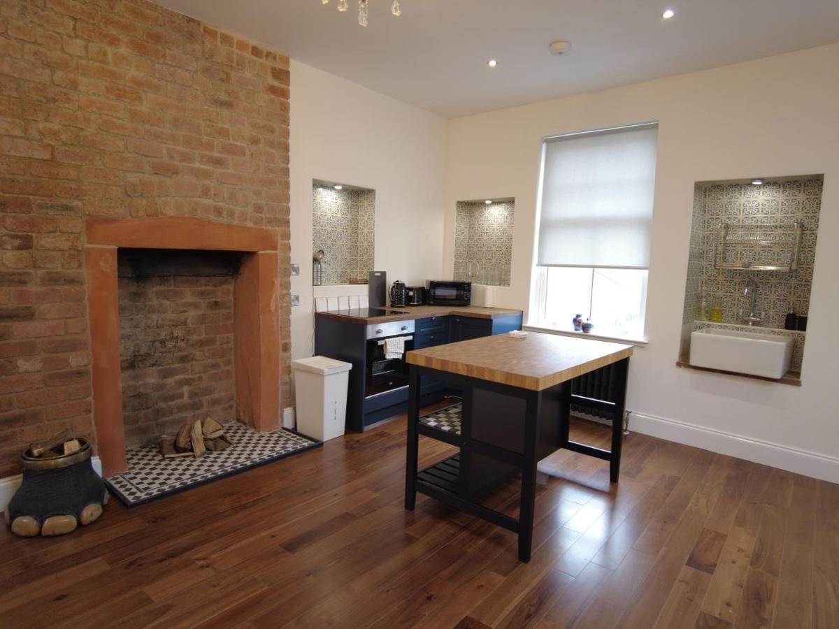 The Bards Loft, Large Studio Apartment 艾尔 外观 照片